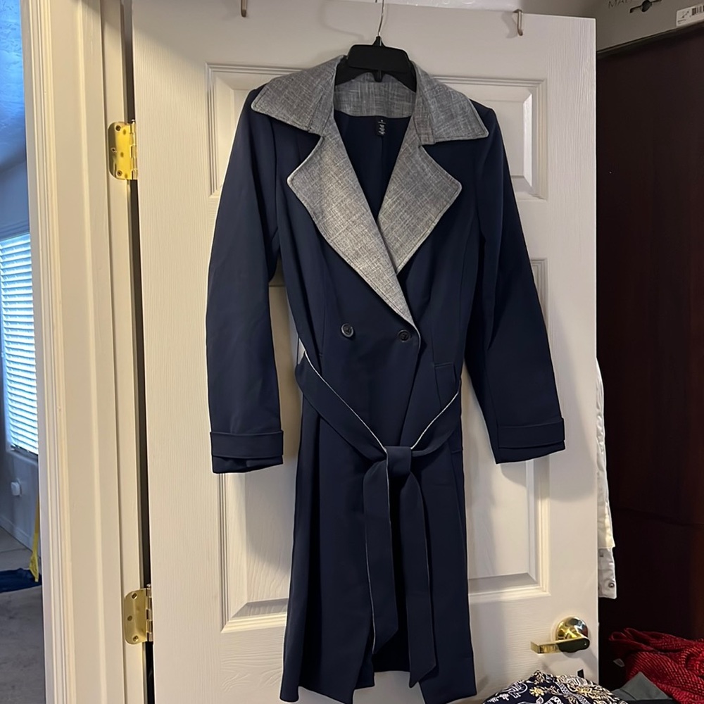 White House Black Market blue color trench coat with gray collar detail. Size M